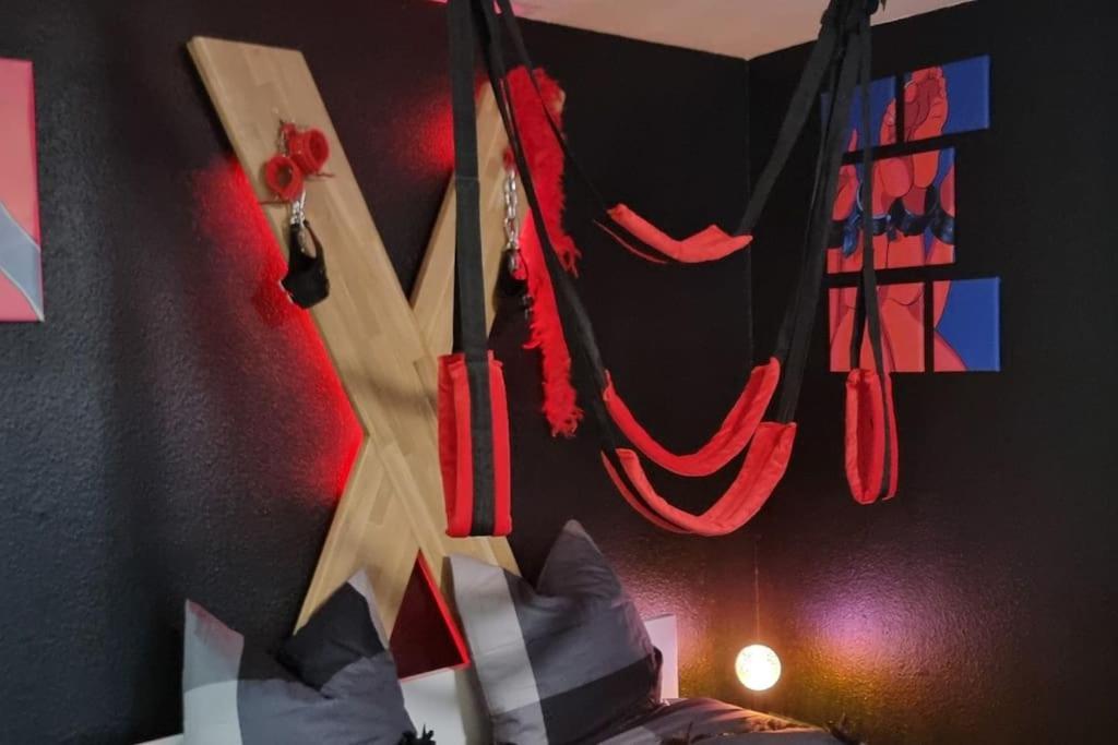 Le Coin Des Desirs Bdsm Apartment Страсбург Екстериор снимка