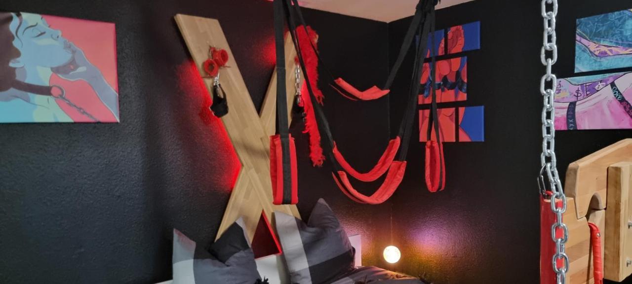 Le Coin Des Desirs Bdsm Apartment Страсбург Екстериор снимка